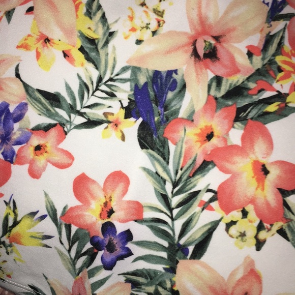 Forever 21 Bandage Skirt - Picture 3 of 8